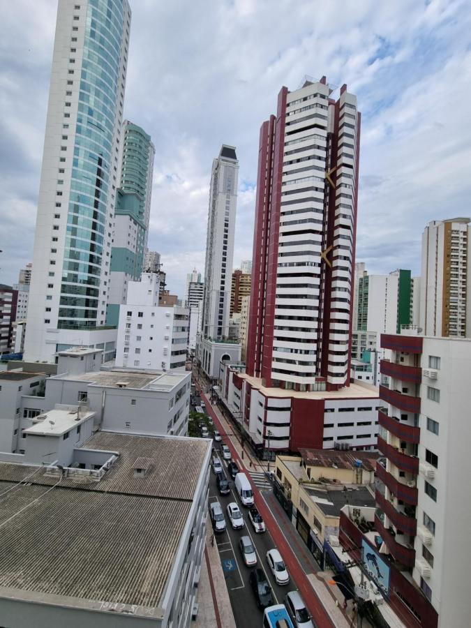 Apto Av Brasil Quadra Mar บัลเนอาริโอ กังโบริว ภายนอก รูปภาพ